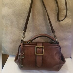 Vintage Fossil dr bag brown leather purse, top handle, w crossbody & orig key
